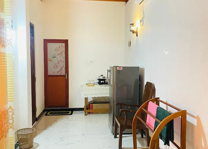 Dhinuka Villa